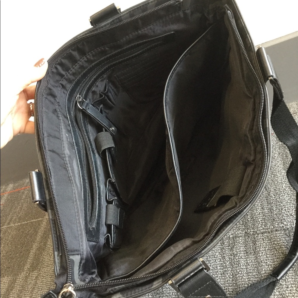 Kenneth Cole reaction computer tote - Picture 4 of 8